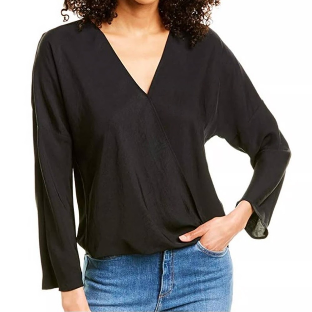 Vince crossover long sleeve blouse Black Women's Wrap size small RETAILS $365